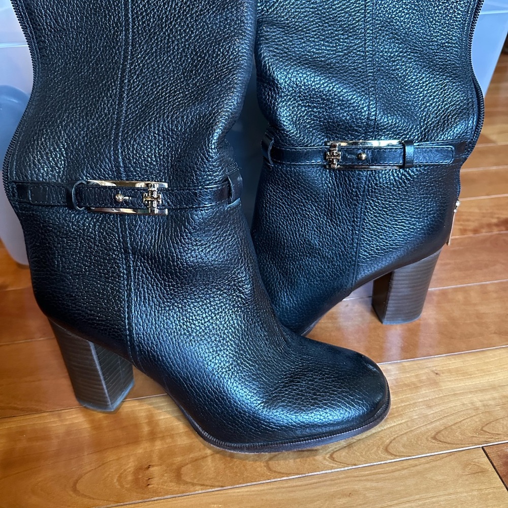 Tory Burch Black Leather Gold Trim Boots Size 8